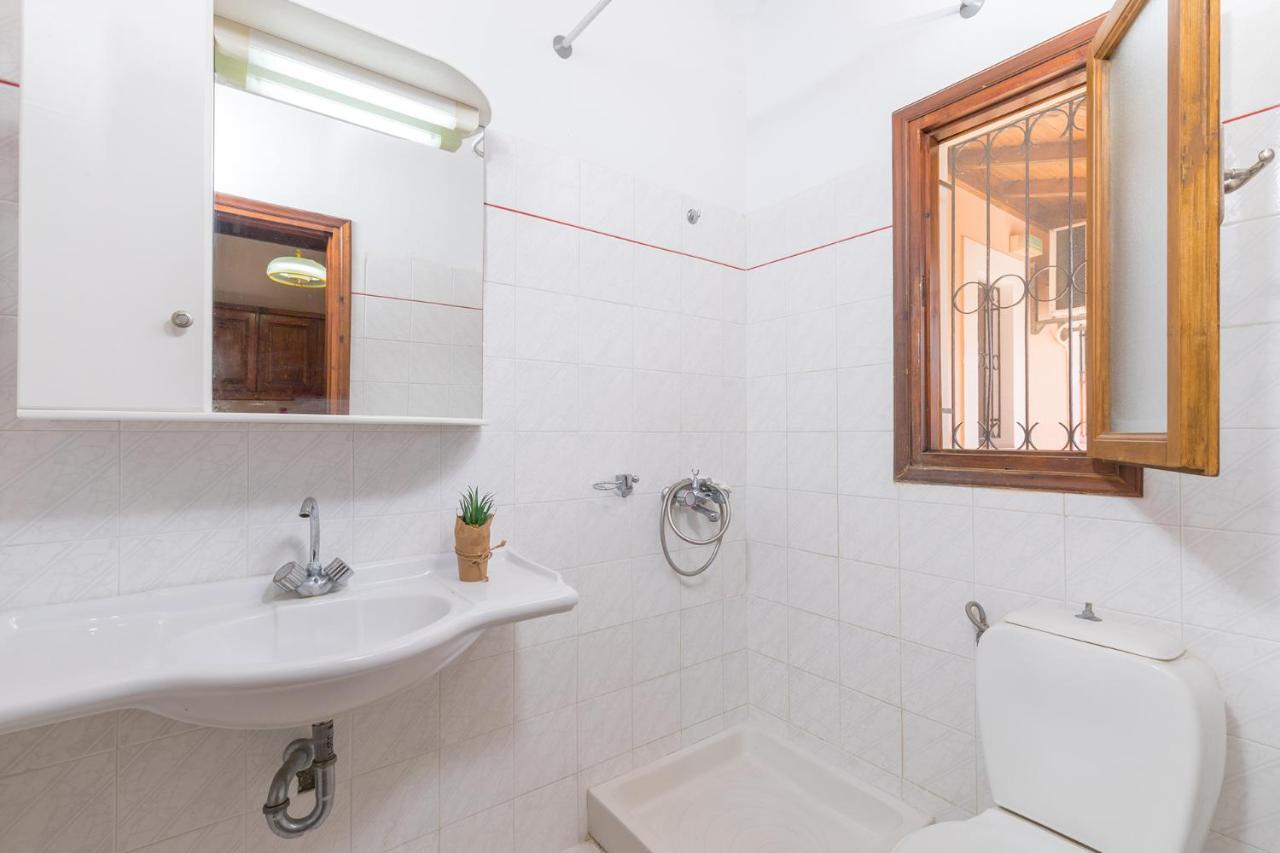 Nikos Pool Apartments - Ground Floor シダリオン エクステリア 写真